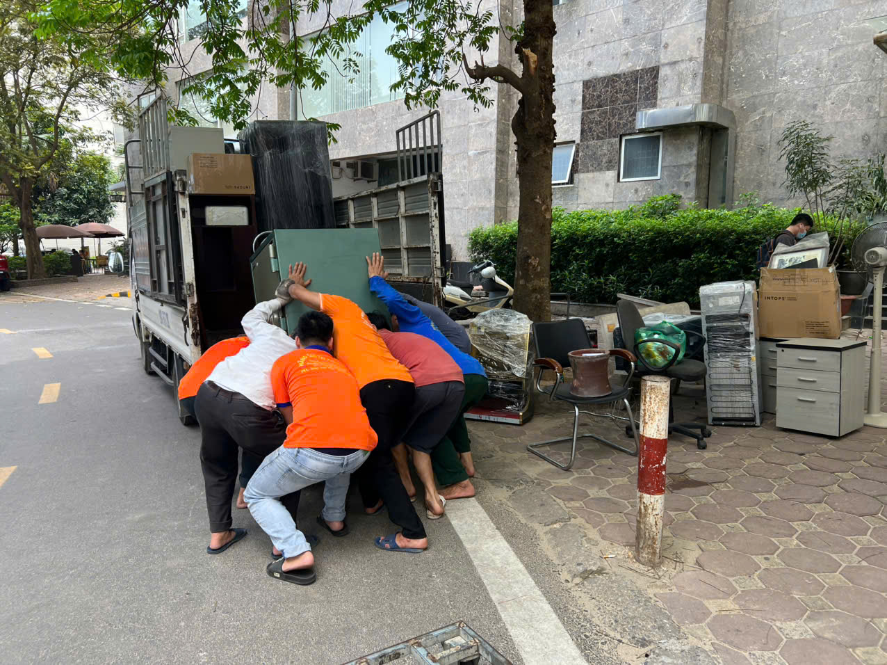 taxi tải phường Hoàng Mai 1